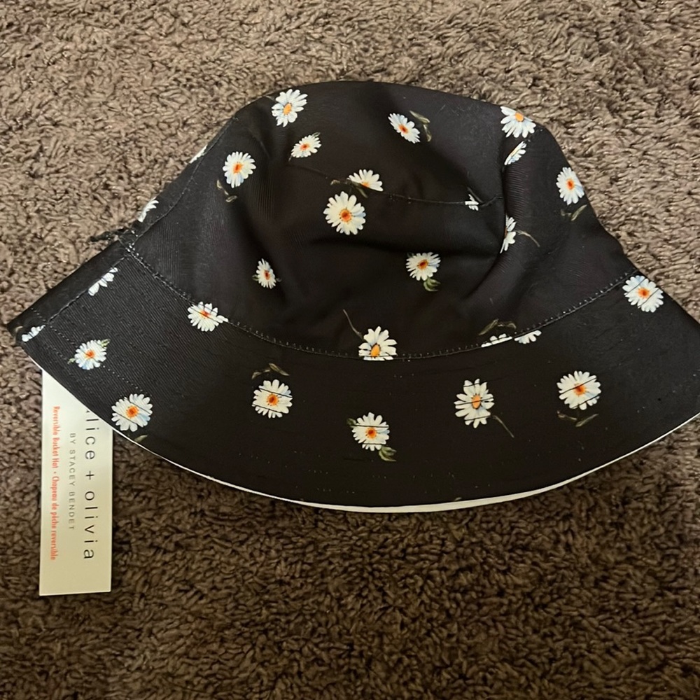 Alice + Olivia reversible bucket hat